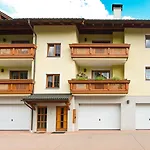 Апартаменты 4seasons Family *